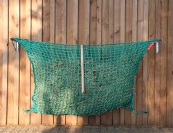 Customised hay net in a bag shape - mesh size 45 mm
