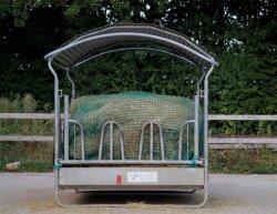 Customised hay net in sheet form, mesh size 60 mm